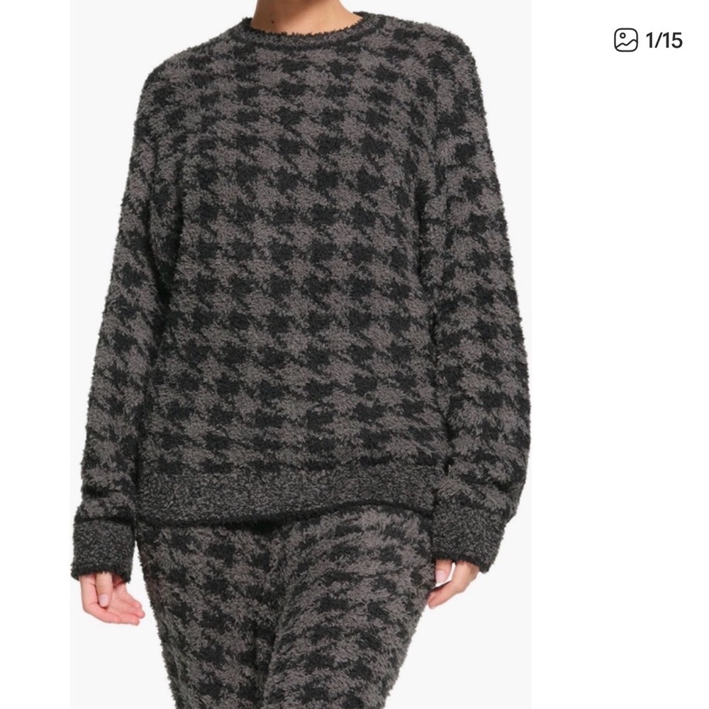 SKIMS Cozy Knit Pullover in Grey Houndstooth